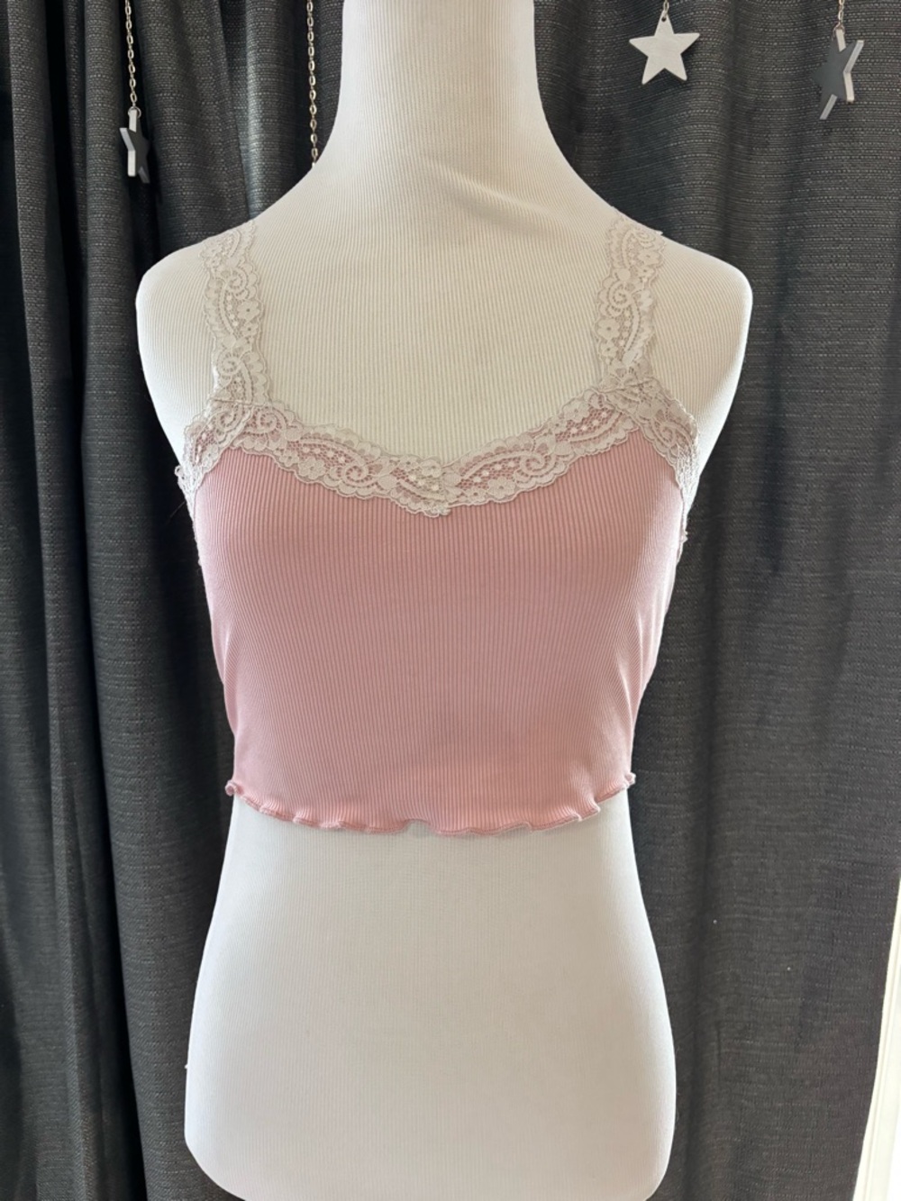 Lace-Trim Ribbed Pink Cropped Cami